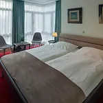 Am Elisabethufer 3*