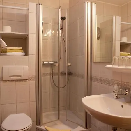 Am Elisabethufer فندق 3*