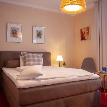 Am Elisabethufer 3* Jever