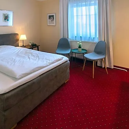 Am Elisabethufer 3*